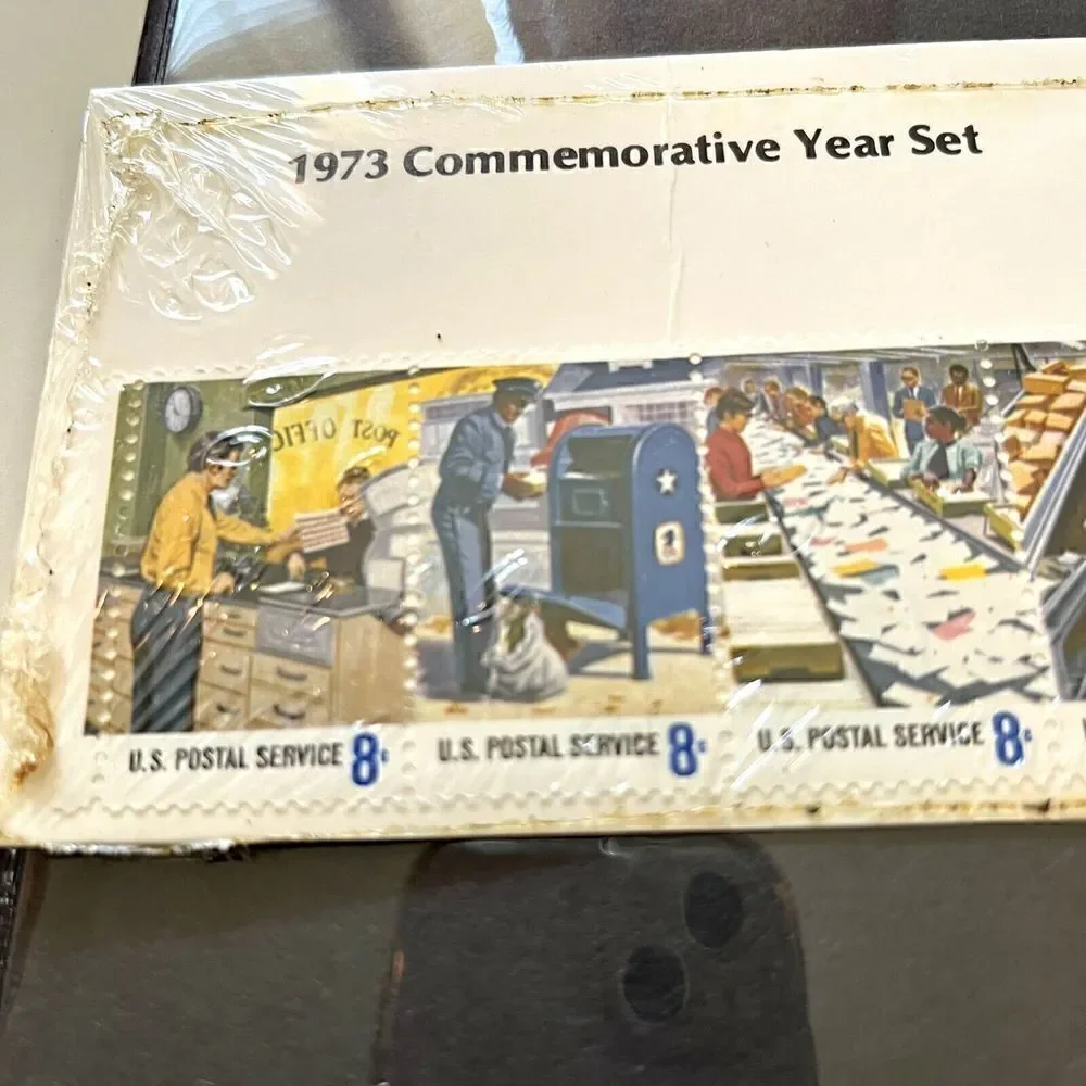 1973 US Postal Service Souvenir Mint Stamp Set - Mini Album Vintage Lot Set 1